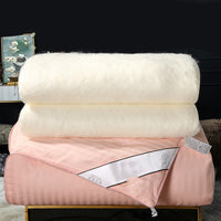 HKM-937875 Cotton Thickened Silk Air Conditioner Quilt - Antibacterial, Soft and Stylish