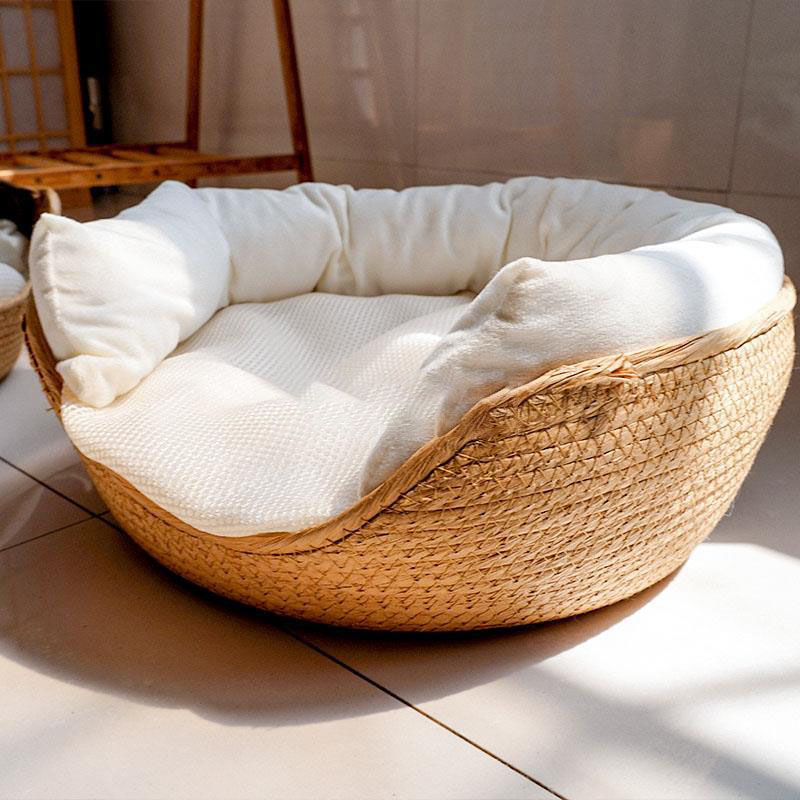 HKM-9409469 Rattan Cat Bed with Removable Pads - Stylish Hanging Basket for Cats of All Sizes