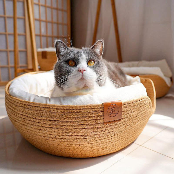 HKM-9409469 Rattan Cat Bed with Removable Pads - Stylish Hanging Basket for Cats of All Sizes