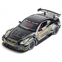 HKM-946579 1:24 Diecast Metal Nissan GTR Sports Car with Sound and Light, Pullback Action, Alloy Model for Ages 5 and Up