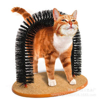 HKM-949971 Curved Bristle Cat Grooming and Scratching Toy with Plush Mouse and Carpet Base
