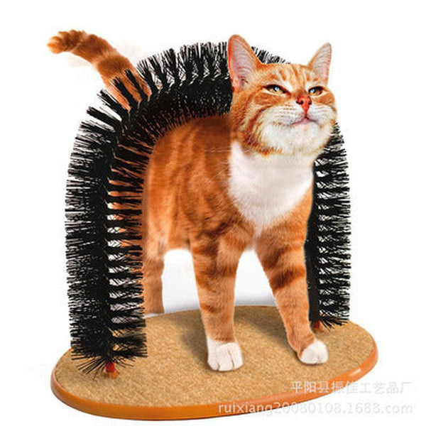 HKM-949971 Curved Bristle Cat Grooming and Scratching Toy with Plush Mouse and Carpet Base