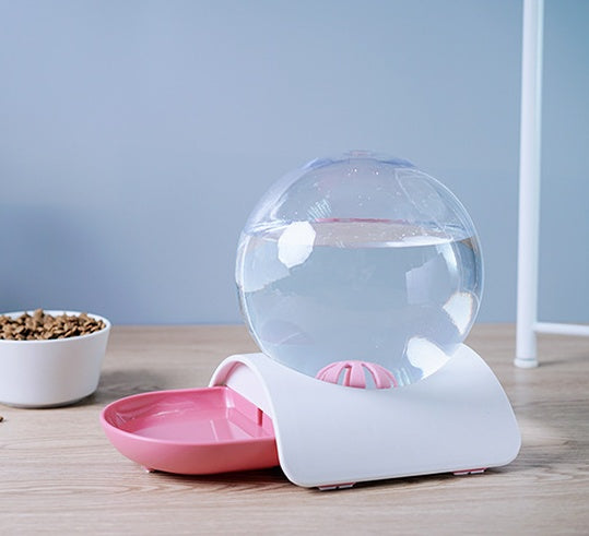 HKM-9542333 Non-Wet Mouth Water Dispenser for Cats - 2.8L Capacity with Compact Design and Dust-Proof Bowl