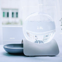 HKM-9542333 Non-Wet Mouth Water Dispenser for Cats - 2.8L Capacity with Compact Design and Dust-Proof Bowl