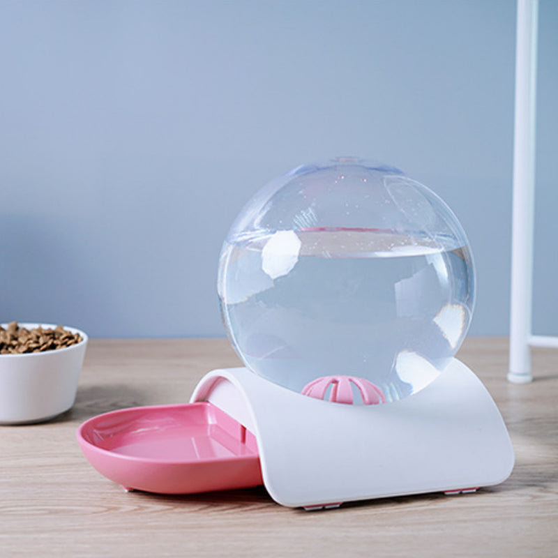 HKM-9542333 Non-Wet Mouth Water Dispenser for Cats - 2.8L Capacity with Compact Design and Dust-Proof Bowl