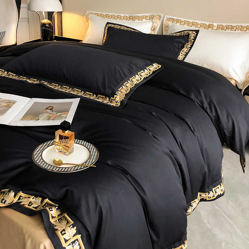 HKM-954835 Long-Staple Cotton Four-Piece Embroidered Bed Set in Black and White