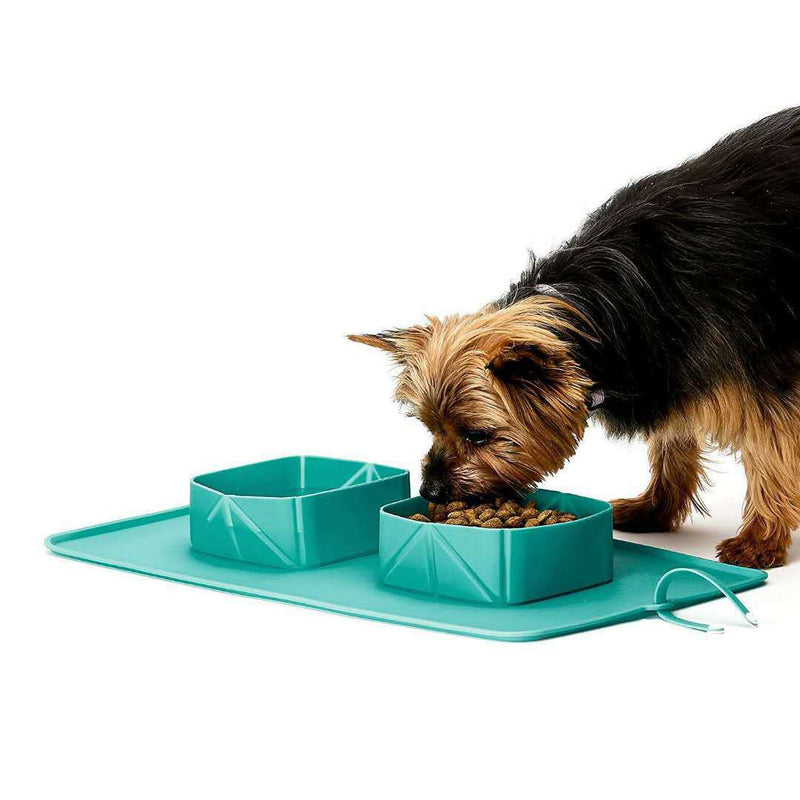 HKM-9552189 Collapsible Silicone Pet Bowl with Non-Slip Base - 390 x 235 x 50MM, Available in Black and Blue