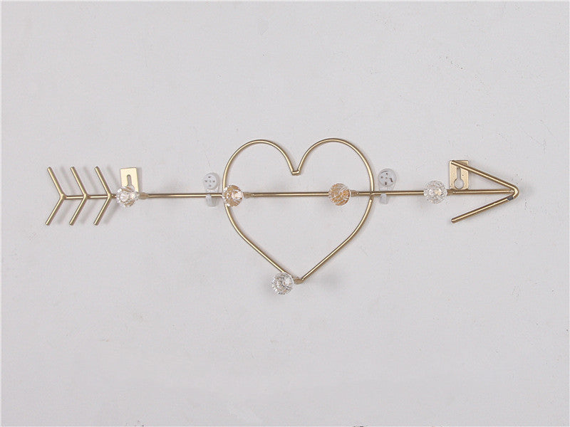 HKM-955603 Modern Iron Decorative Hook for Wall Hanging Coats, Hats, and Keys - Gold Heart Arrow Design