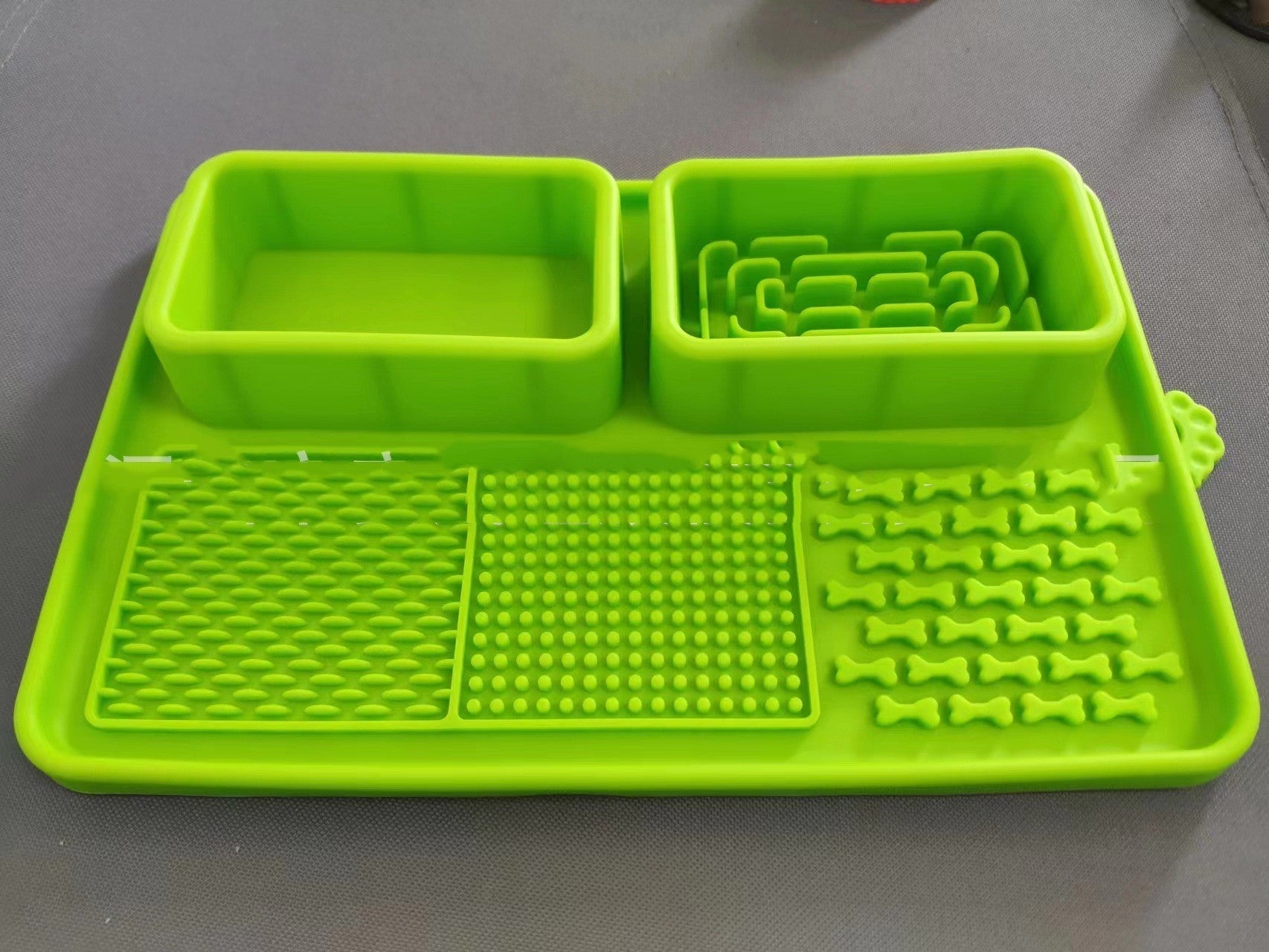 HKM-9569469 Plastic Tableware Scraper for Cats - Available in Multiple Colors