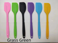 HKM-9569469 Plastic Tableware Scraper for Cats - Available in Multiple Colors
