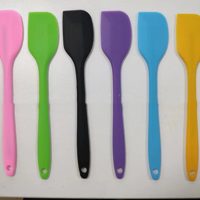 HKM-9569469 Plastic Tableware Scraper for Cats - Available in Multiple Colors