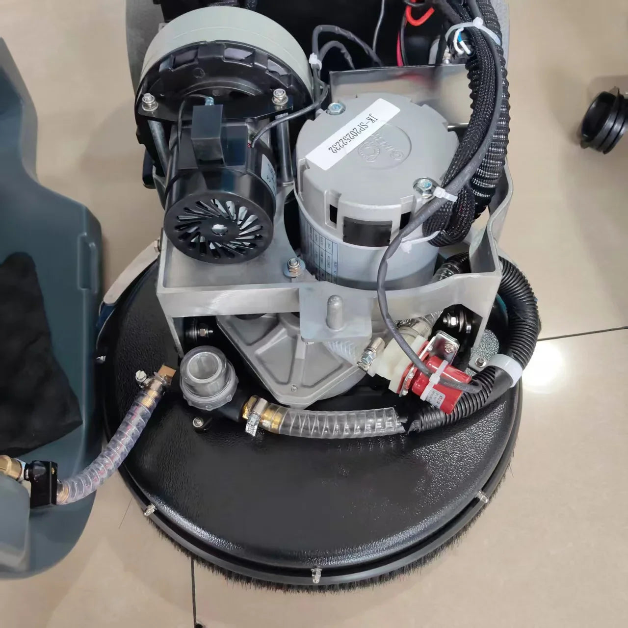 HKM-964307 Hand Held Small Floor Scrubber KUER KR-XS15D Industrial Cleaning Equipment