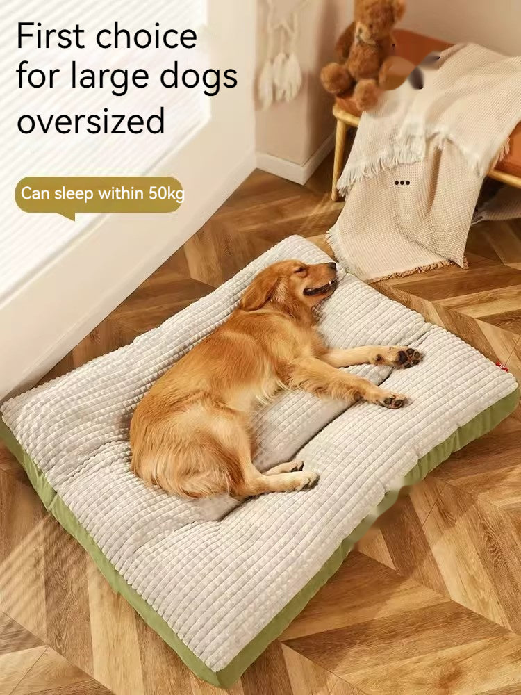 HKM-9671613 Warm and Cozy Fully Removable Washable Dog Mat in Flannel Green for All Seasons