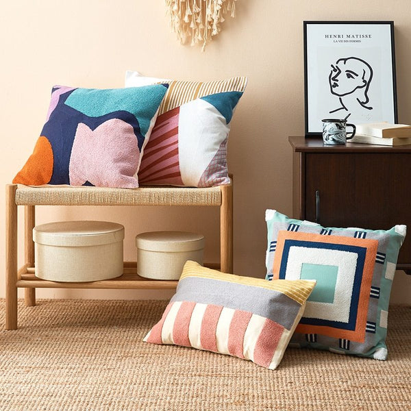 HKM-971603 Embroidered Cotton Cushion with Polyester Fiber Core for Home and Decor