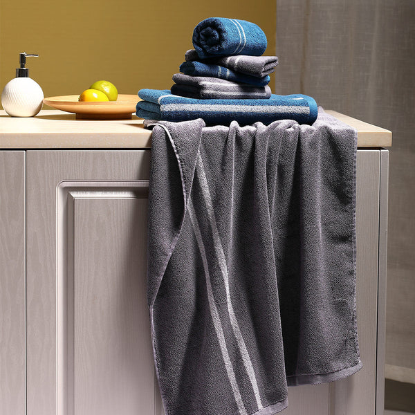 HKM-975507 Smart Sensor Cotton Bath Towel - 70cm x 140cm, 100% Cotton, Machine Washable, Ironable