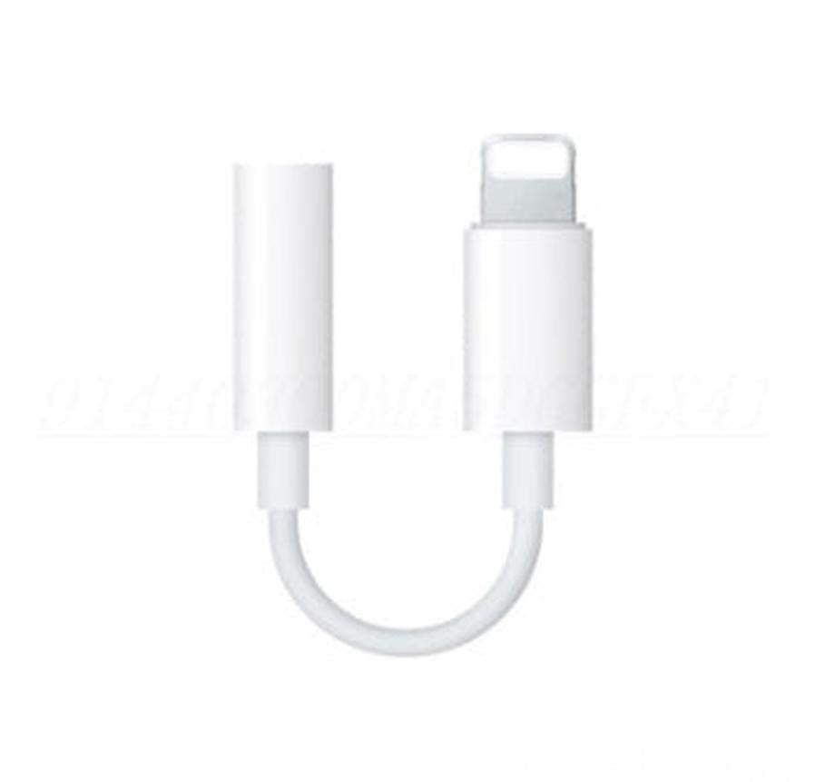 HKM-977619 Lightning to 3.5mm Audio Headphone Adapter for iPhone Models - 0.2M Length