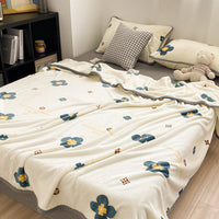 HKM-978387 Cartoon Anime Double-Sided Milk Velvet Blanket, 150x200cm, Anti-Static and Lint-Free