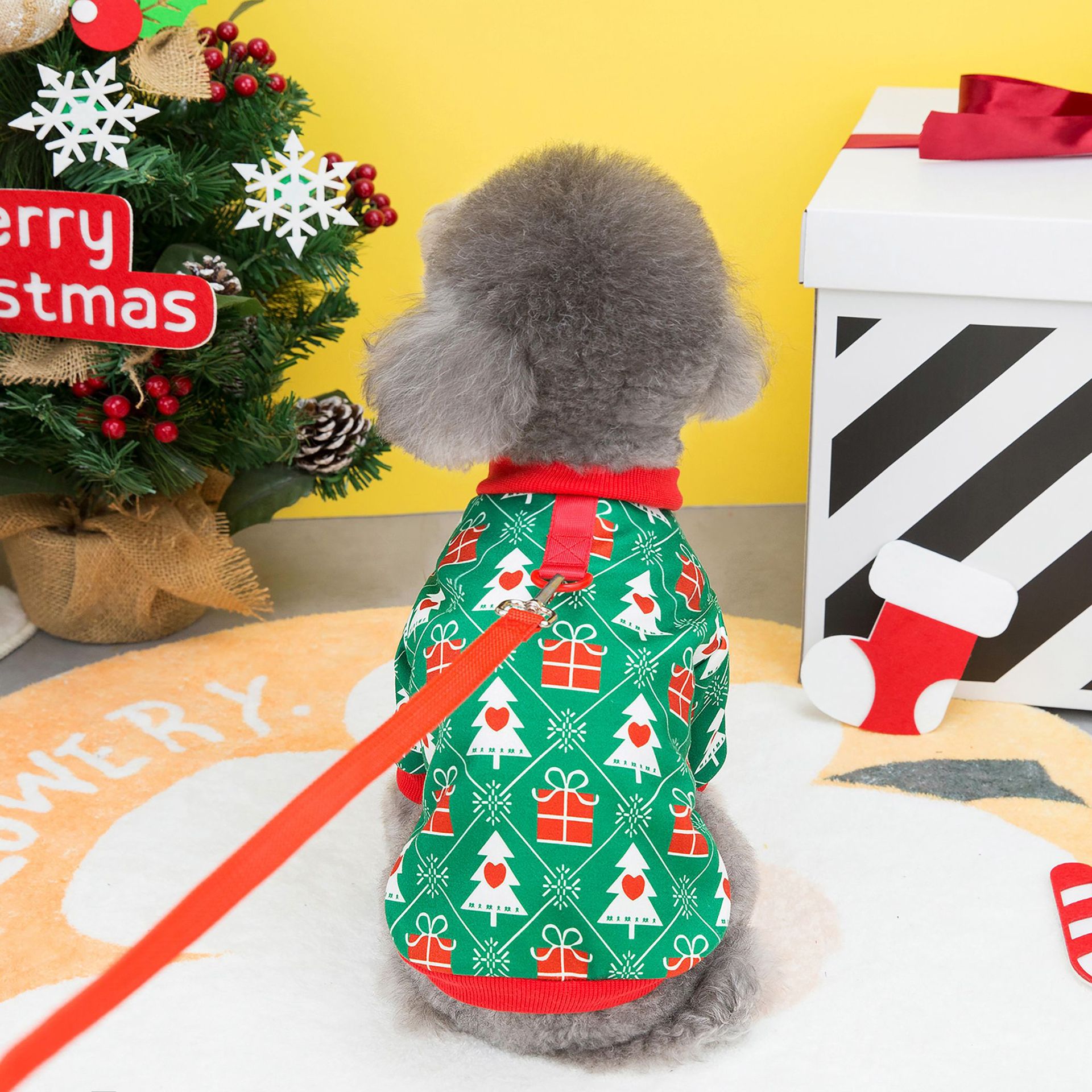HKM-9798461 Cozy Christmas Tree Hoodie for Pets in Festive Green and Red