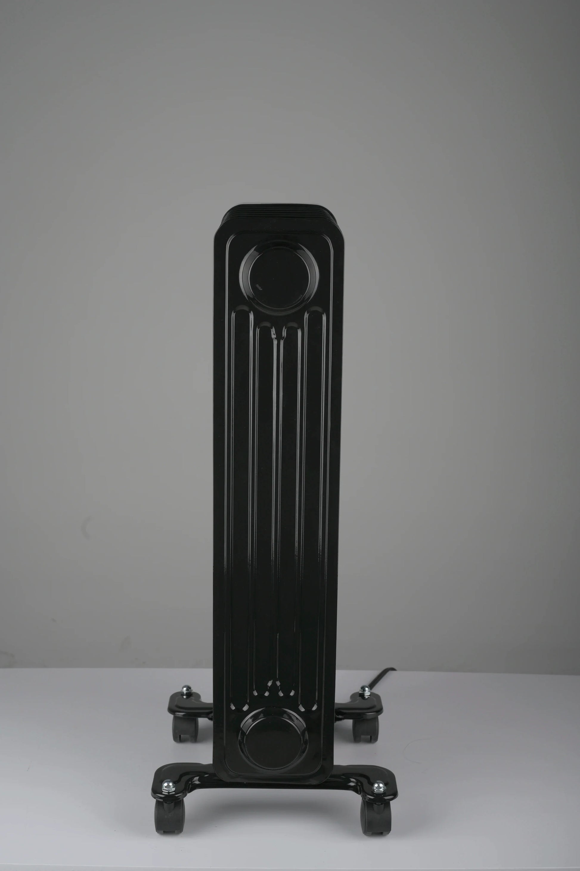 HKM-980307 Portable Oil-Filled Radiator Heater with Adjustable Thermostat and Remote Control, 1500W, for Home Use