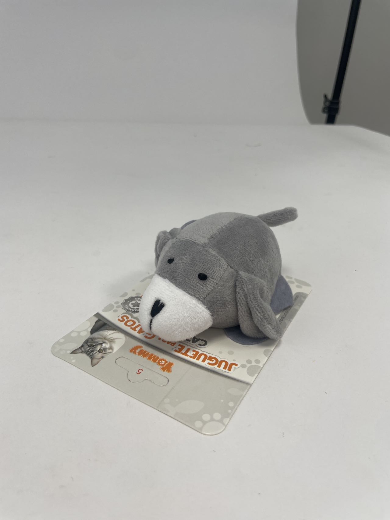 HKM-9833021 Vibrating Dog Toy for Engaging Playtime