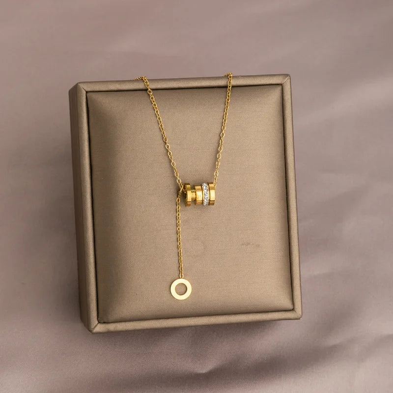 HKM-051219 Stainless Steel Jewelry Wholesale Women's Titanium Steel Necklaces Heart-shaped Sunflower Jewel Animal Pendant Necklaces