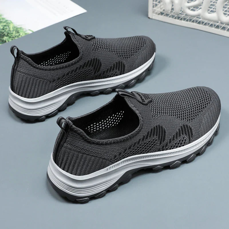 HKM-065875 B-YD17 Men's Recreational Sports Running Shoes Knitted Mesh Surface Refreshing Breathable Sole Soft Non-slip Stock