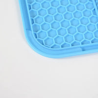HKM-504339 Silicone Pet Licking Mat for Slow Feeding, Reduces Anxiety, Dishwasher and Freezer Safe