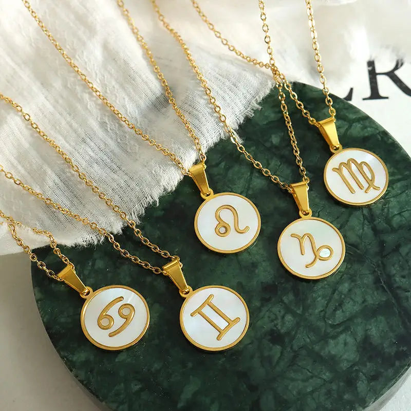 HKM-330323 Designer White Seashell Necklace Woman Gold Plated Stainless Steel Pendant Necklace Jewelry