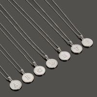 HKM-937107 Ins Fashion Jewelry Necklaces White Shell Letter Necklace Fade Resistant Stainless Steel Round Initial Charm Necklace