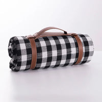 Oversized 2x2m Family Picnic Blanket: Waterproof Oxford Mat for Outdoor Adventures Portable, Washable, and Built to Last.