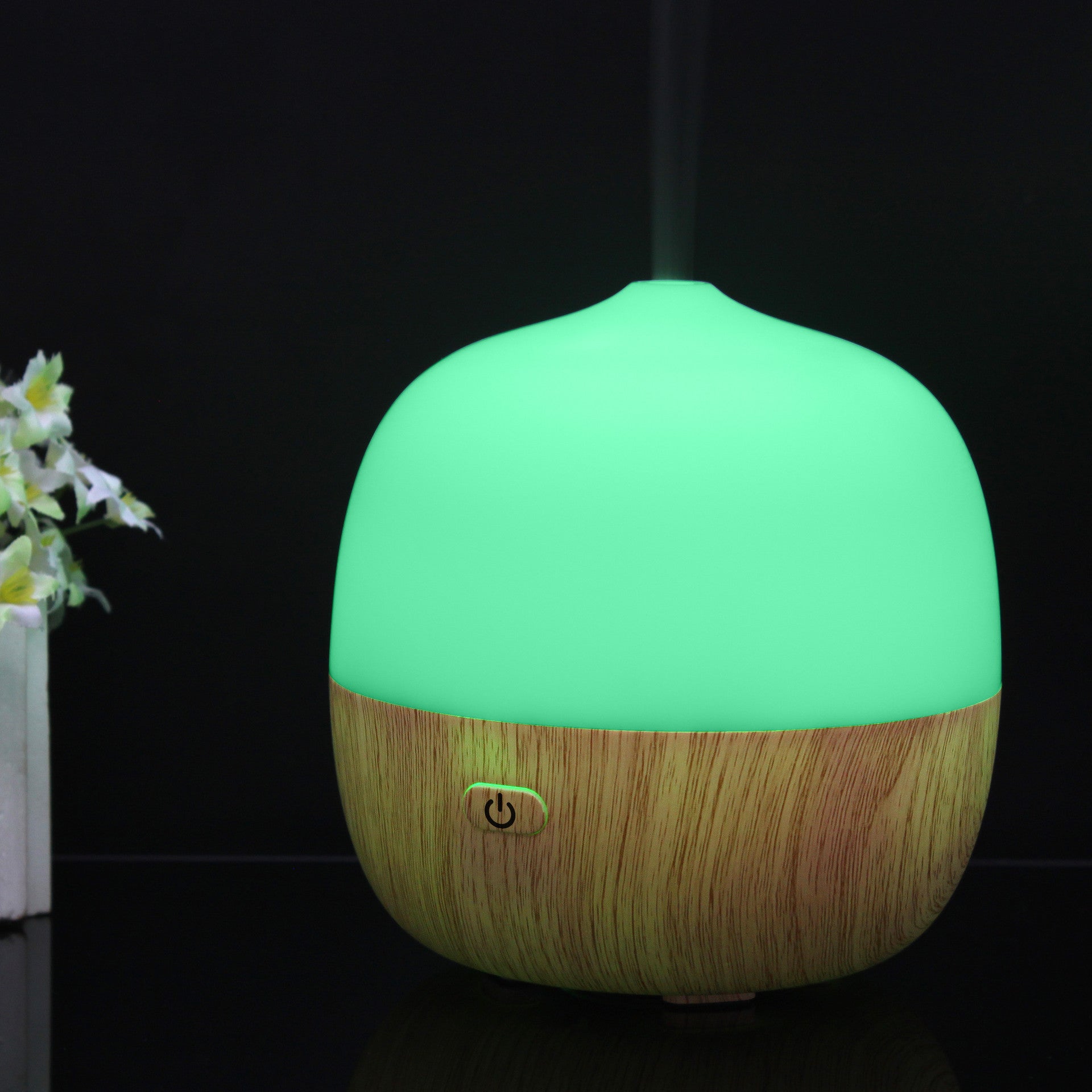 HKM-595155 Compact Night Light Humidifier with Aromatherapy and 7-Color Lighting