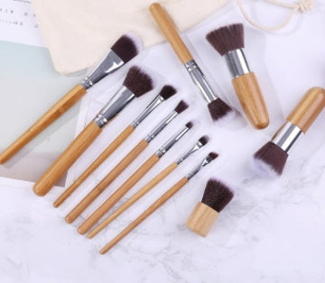 HKM-919827 11-Piece Bamboo Handle Makeup Brush Set with Linen Bag for Blush and Foundation Application