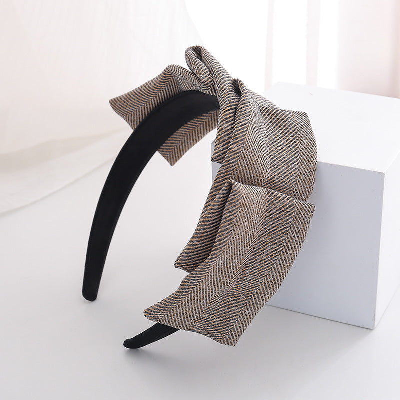 HKM-283091 Striped Flannel Headband for Women - Non-Slip Fabric Hairpin in Red, Grey, and Beige
