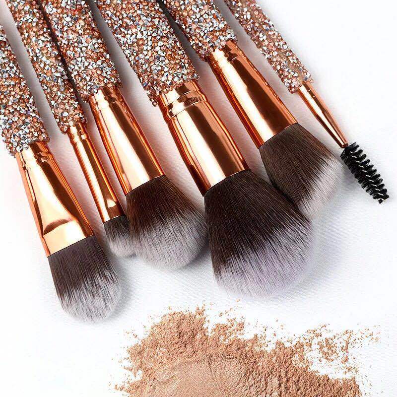 HKM-837331 Ten-Piece Diamond-Encrusted Makeup Brush Set - Nylon Bristles with Wooden Handles