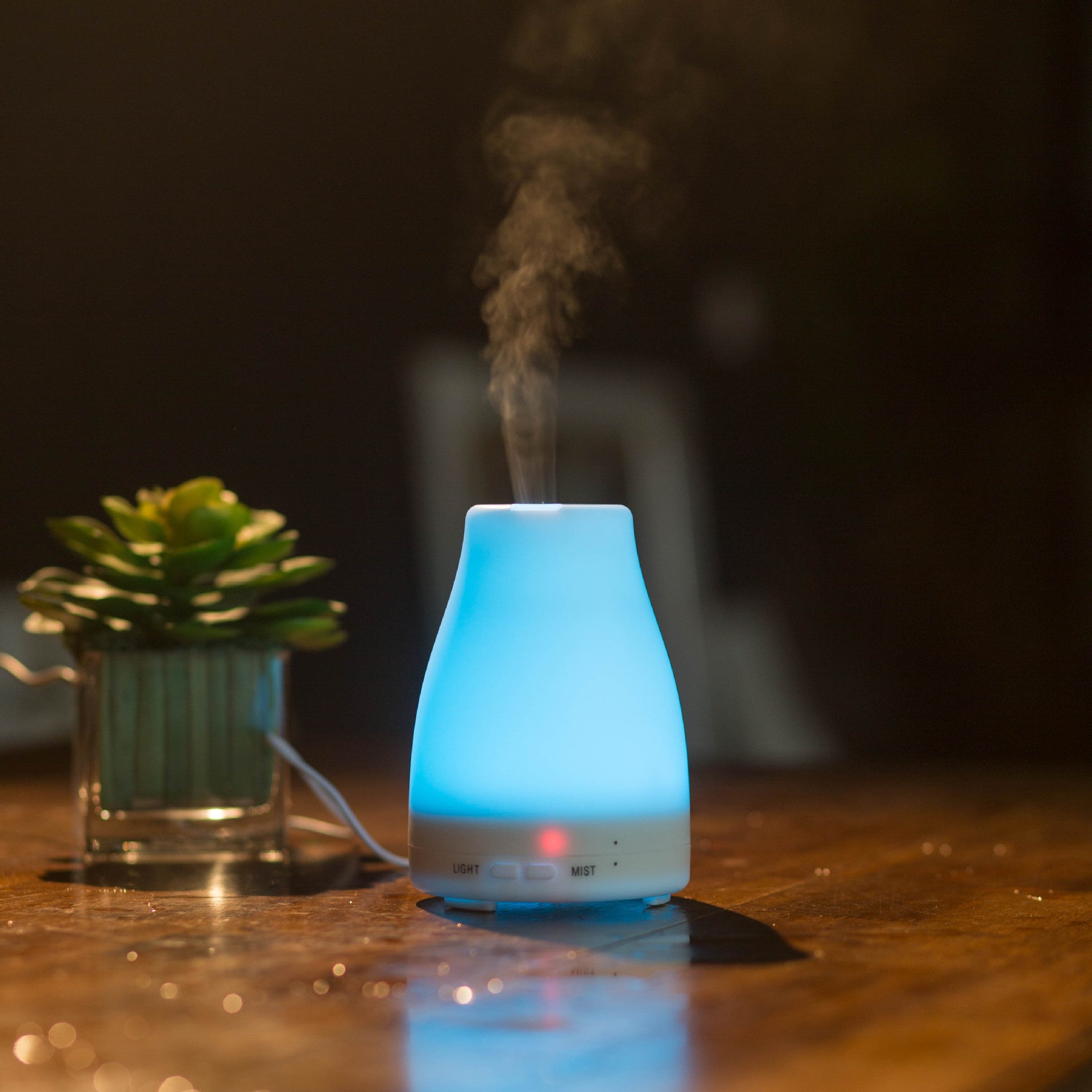 HKM-910163 Remote Control Essential Oil Diffuser and Humidifier for Home Use, 1L Capacity, 36dB Noise Level, 2-8 Hour Timer