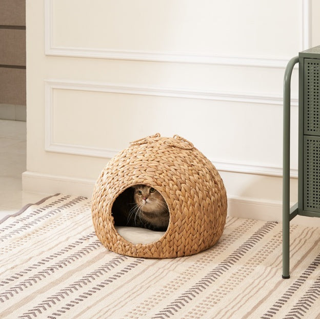 HKM-464467 Natural Water Hyacinth Woven Circular Cat Bed with Handle - 18"x18"x18" - Eco-Friendly Design