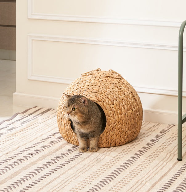 HKM-464467 Natural Water Hyacinth Woven Circular Cat Bed with Handle - 18"x18"x18" - Eco-Friendly Design
