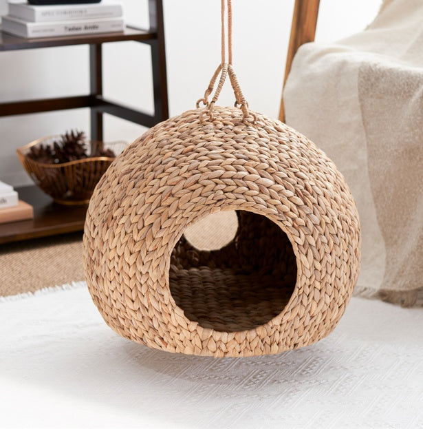 HKM-464467 Natural Water Hyacinth Woven Circular Cat Bed with Handle - 18"x18"x18" - Eco-Friendly Design