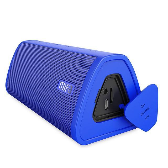 KTX-037651 Waterproof Bluetooth Outdoor Speaker with 10W Subwoofer and Built-in Lithium Battery