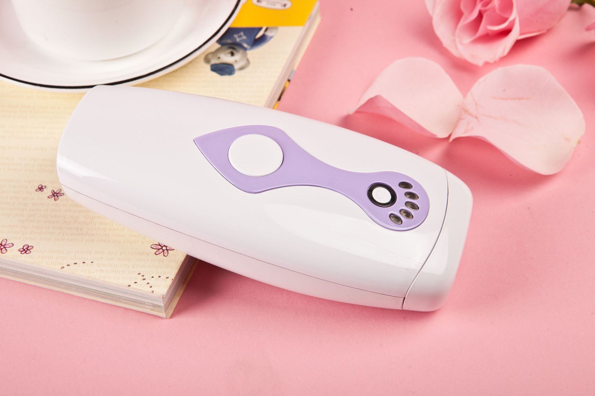HKM-278803 Photo-Enhanced Ladies Hair Remover with 36W Power and 3 cm² Exposure Area