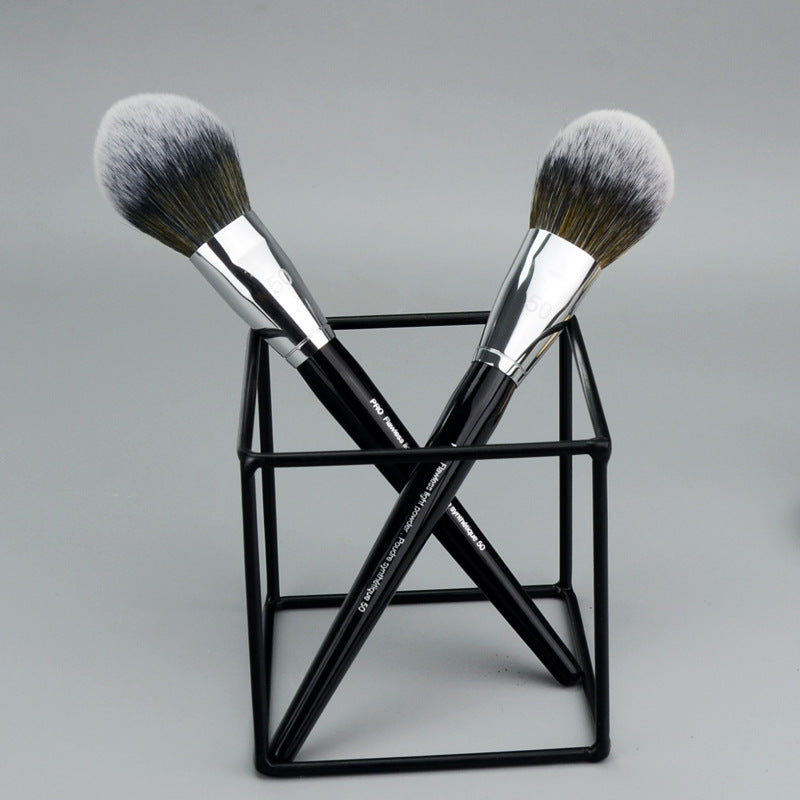 HKM-380883 Peach Shape Loose Powder Brush with Wooden Handle for Blush Application