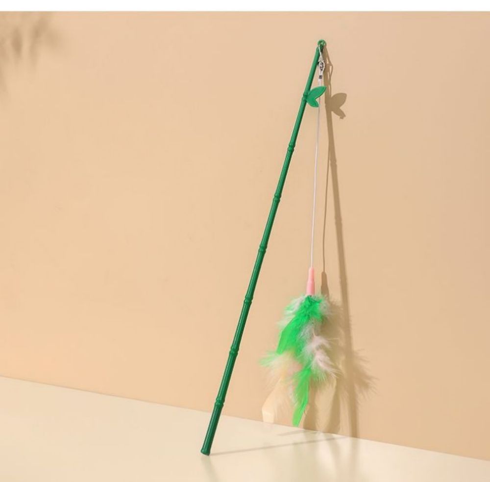 HKM-285971 Interactive Cat Feather Wand with Bell - Durable, Safe and Engaging Toy for Cats of All Ages