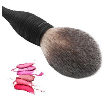 HKM-135699 Goat Hair & Synthetic Makeup Brush with Rattan Handle
