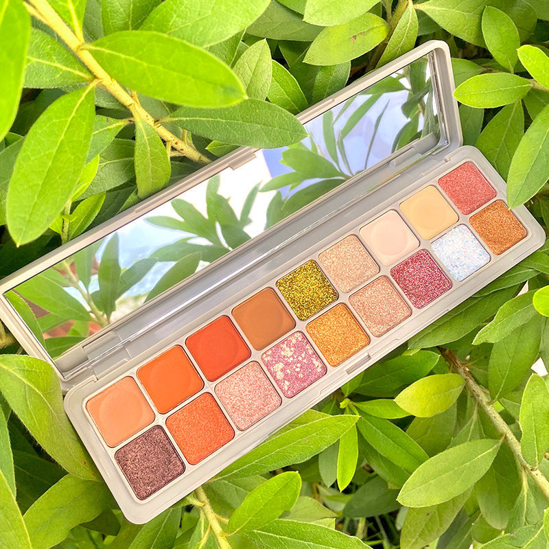 HKM-047443 18-Color Waterproof Matte Eyeshadow Palette with Smooth Texture and Versatile Shades