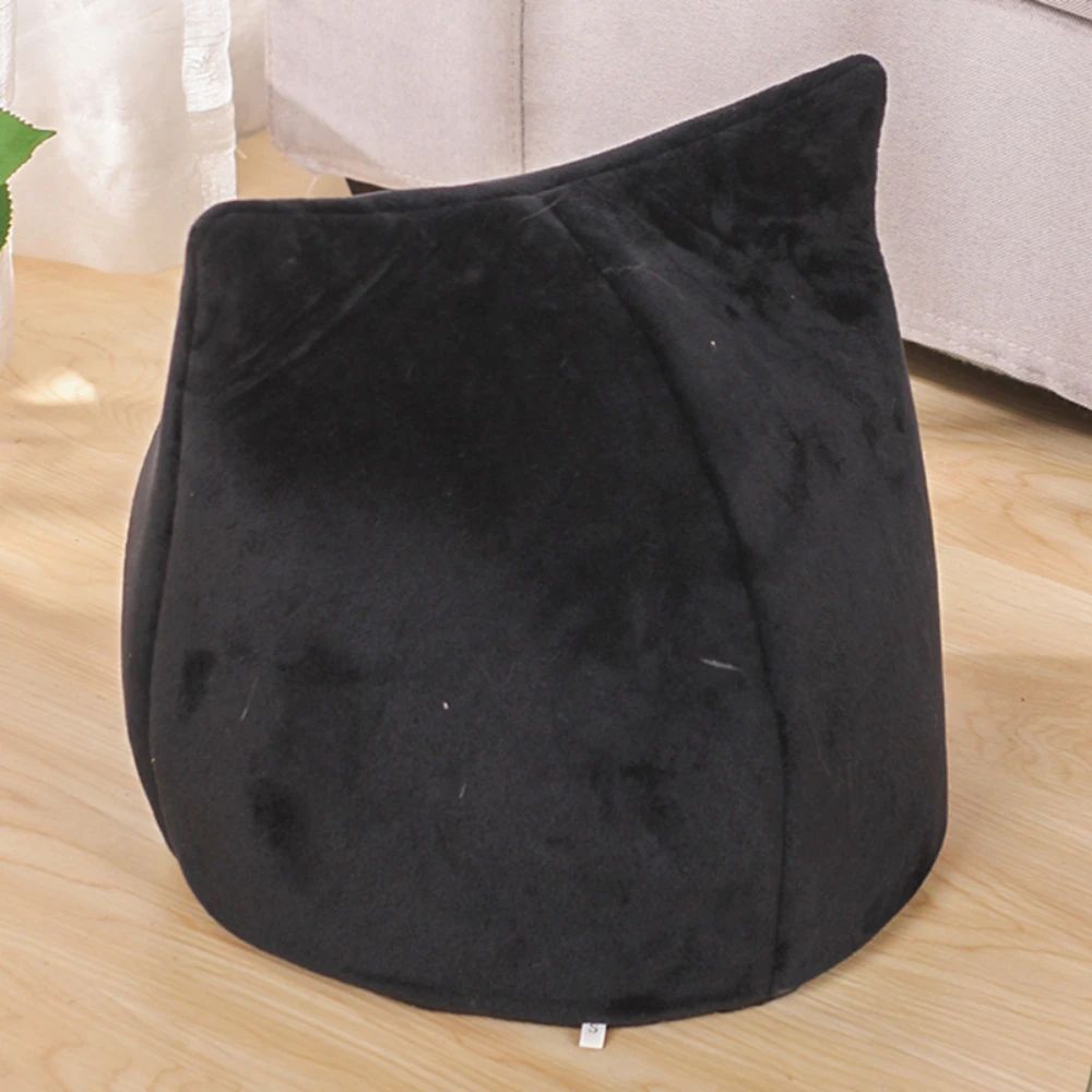 HKM-659603 Cozy Cat-Shaped Pet Bed with Soft Plush Material and Non-Slip Bottom for Small Dogs and Kittens