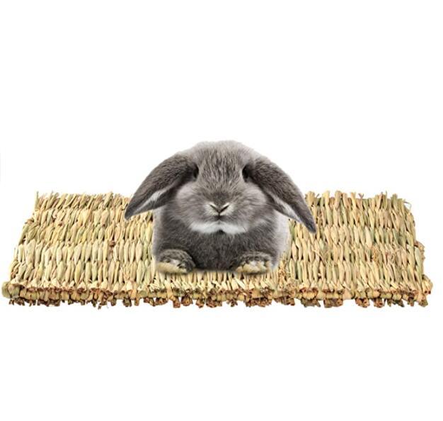 HKM-527379 Durable 3-Pack Wooden Rabbit and Small Animal Mat Toy Bed for Guinea Pigs and Chinchillas