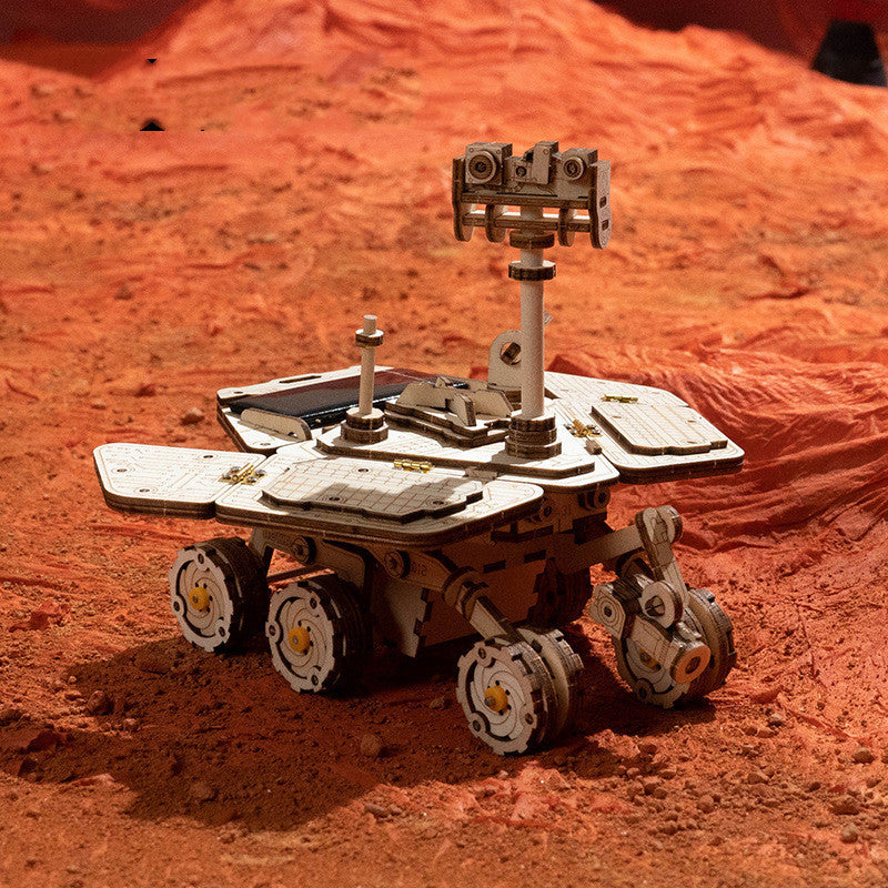 KTX-686611 Hand-Cranked Wooden Film Projector - Mechanical 3D Puzzle for Ages 15 and Up