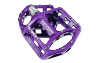 HKM-623891 Lightweight Magnesium Alloy Mountain Bike Flat Pedals for Enhanced Performance