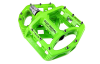HKM-623891 Lightweight Magnesium Alloy Mountain Bike Flat Pedals for Enhanced Performance