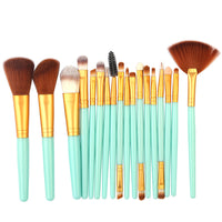 HKM-944531 18-Piece Makeup Brush Set with Blush, Lip, and Fan Brushes for Professional Use